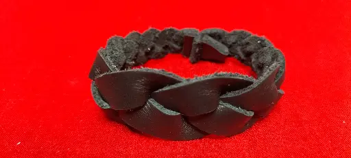 Bracelet large en cuir noir tressé 3 brins